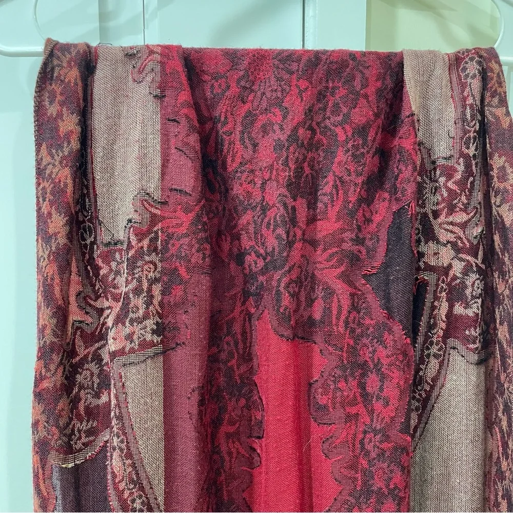 Red / Burgundy Wrap